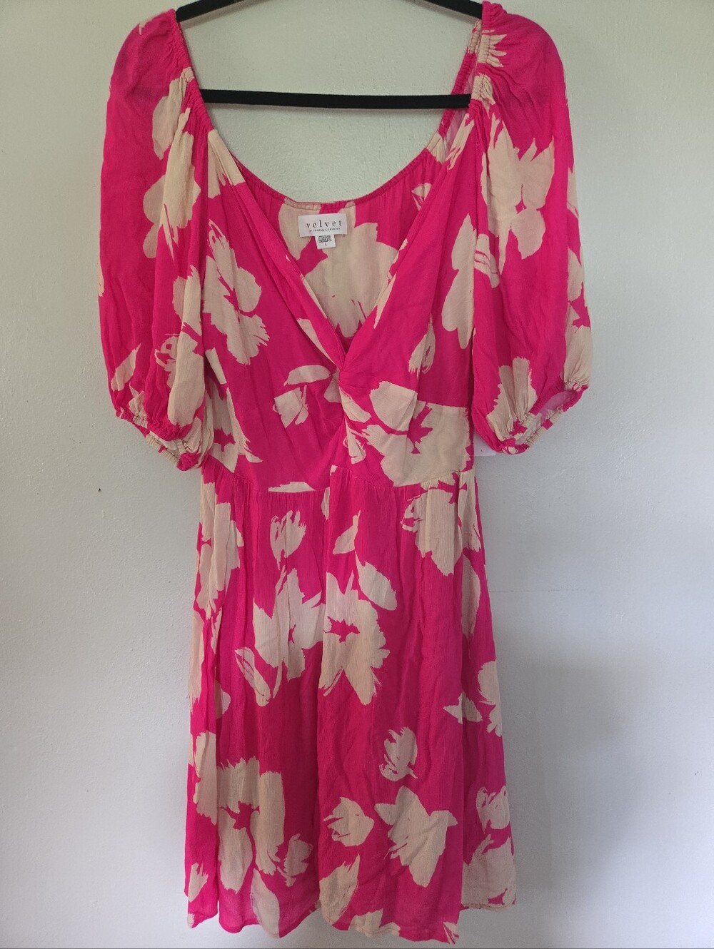 Velvet by Graham & Spencer Knee Length Pink Floral Dress Puff Sleeves L NWT